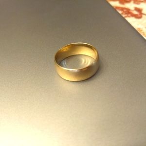 *NEW LISTING* 14k gold men's ring (comfort fit)